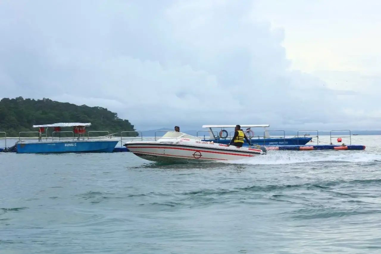 Speed Boat Ride At Elephant Beach